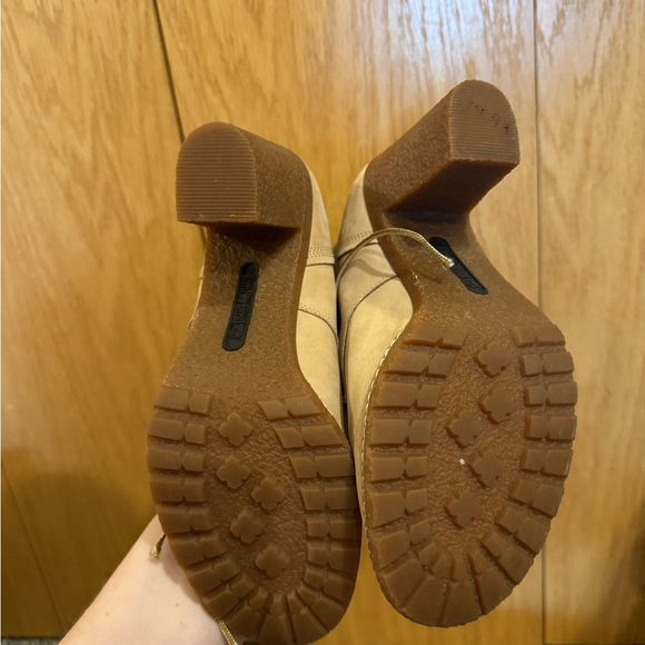 Timberland Women's Tan Leather Boots - Picture 5 of 7